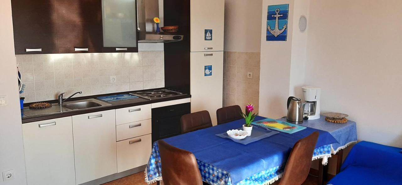 Apartment Rb Омишаль Экстерьер фото