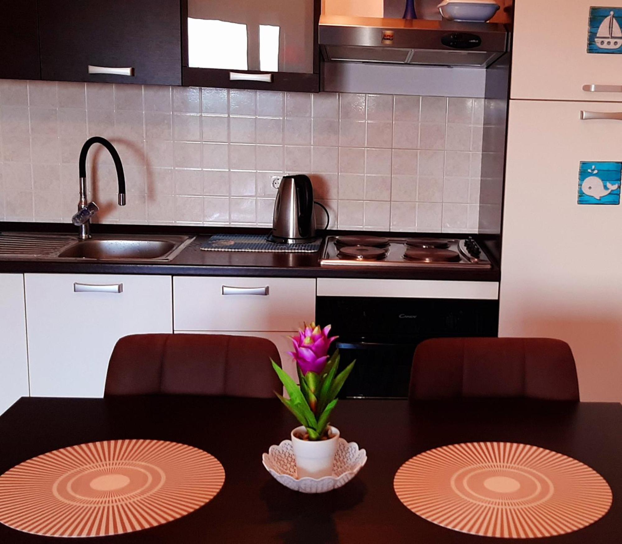 Apartment Rb Омишаль Экстерьер фото