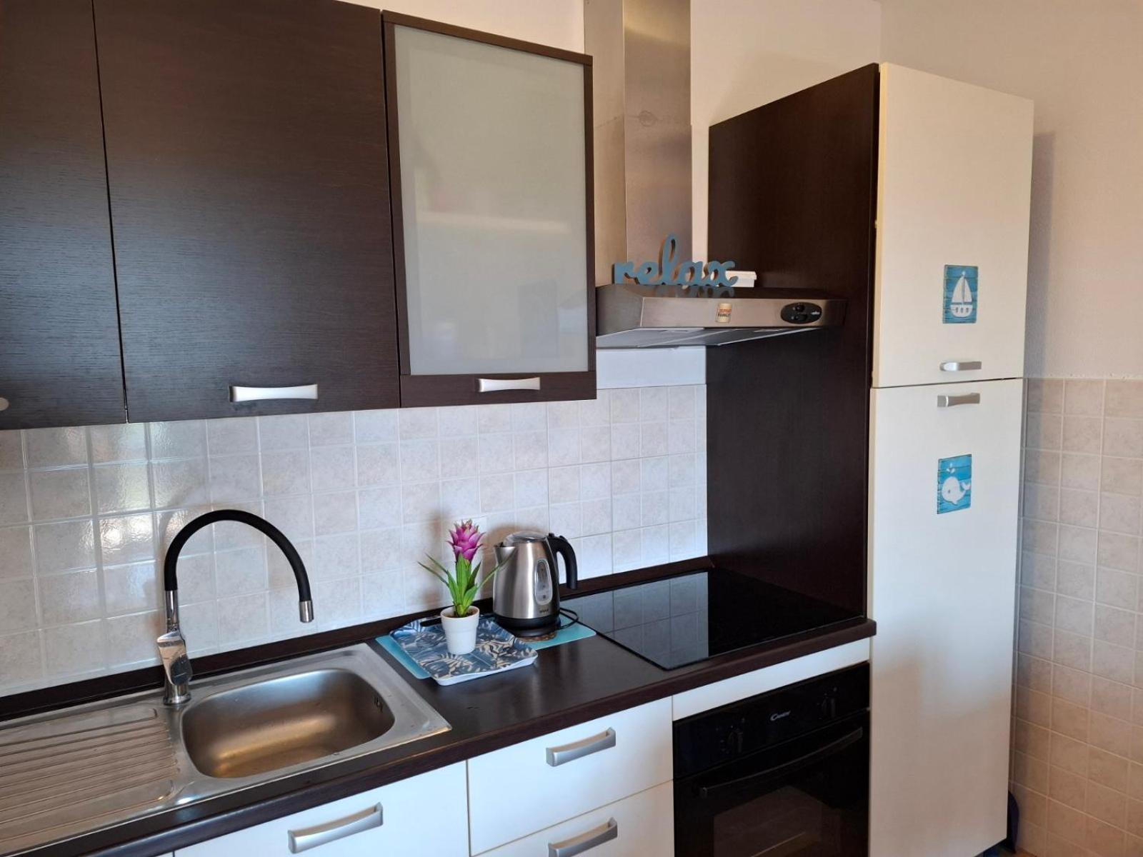 Apartment Rb Омишаль Экстерьер фото