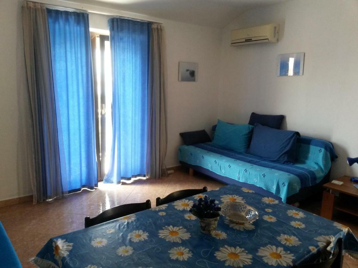 Apartment Rb Омишаль Экстерьер фото